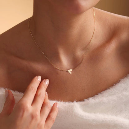 Collar personalizado con corazones grabados